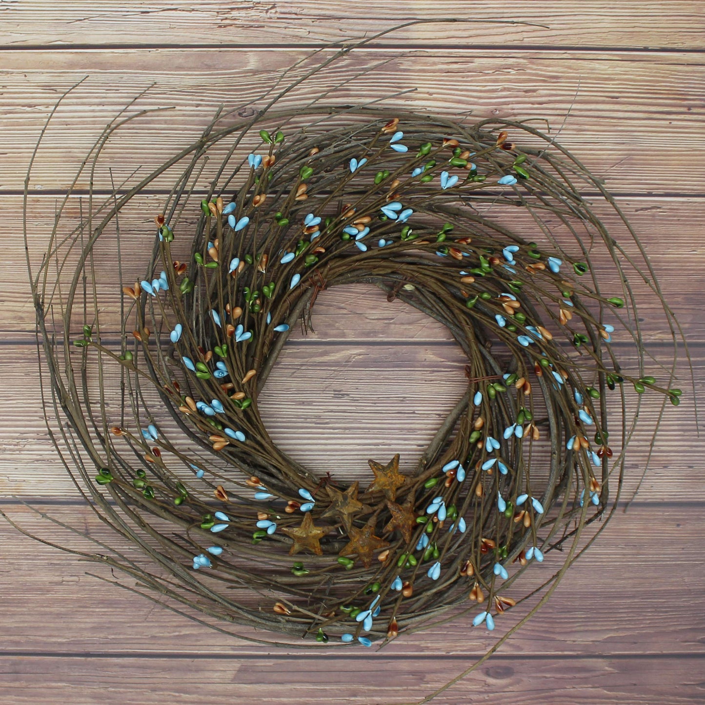 CVHOMEDECO. Primitives Rustic Pip Berries and Twig with Rusty Barn Stars Wreath, 12-Inch, Country Mix