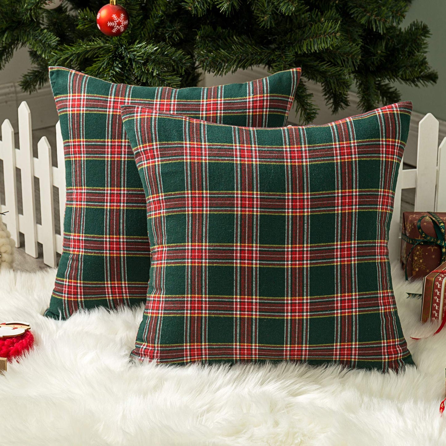 AQOTHES Pack of 2 Christmas Plaid Decorative Throw Pillow Covers Scottish Tartan Cushion Case for Farmhouse Home Holiday Decor Red and Green, 22 x 22 Inches