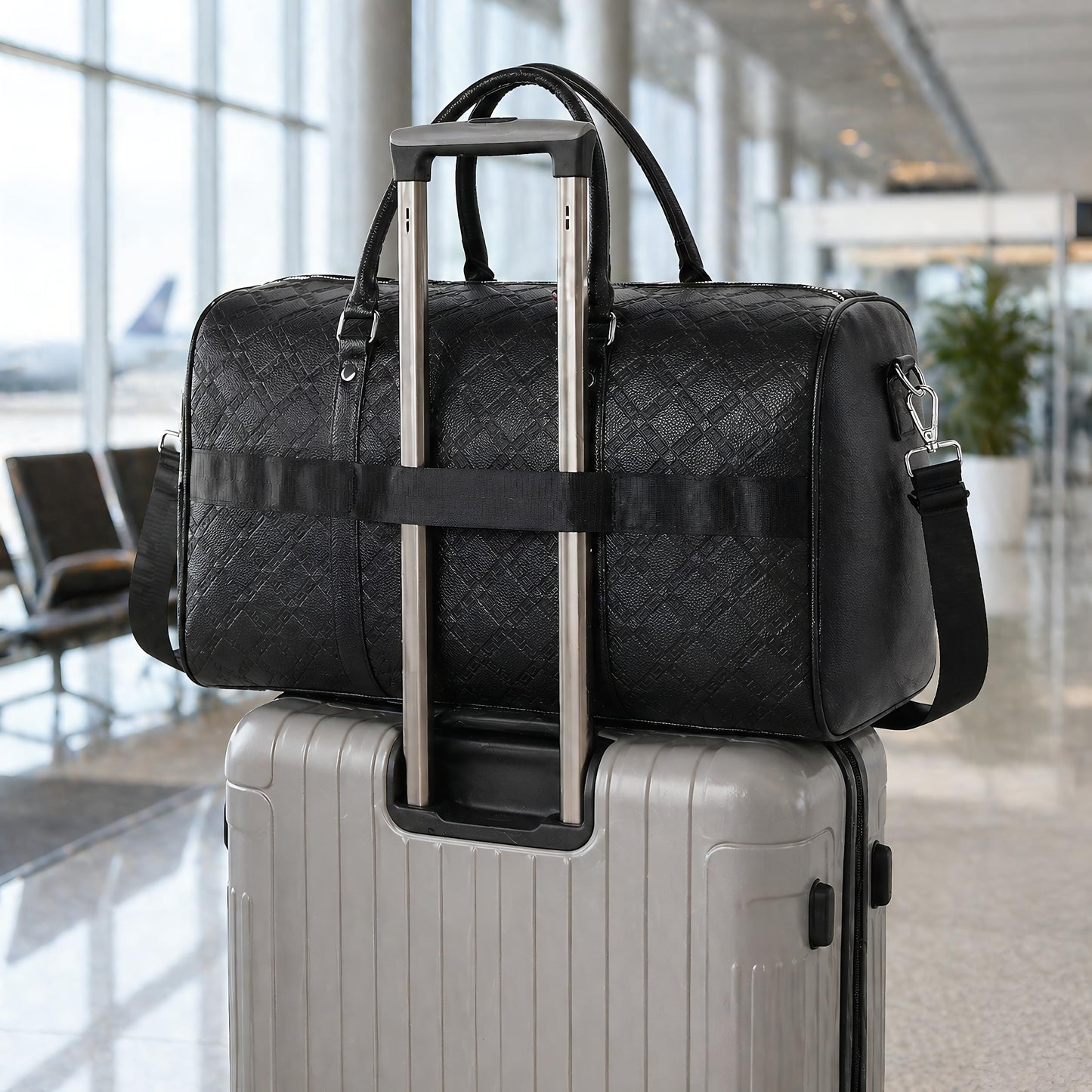 Vegan Leather Gym Duffle Bag for Travel, Sports, Fitness & Workout, Large Overnight Weekender Bag for Men & Women