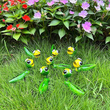 Metal Yard Art Cute Grasshopper Garden Decor Patio Porch Decorations Backyard Ornaments (8Grasshopper)