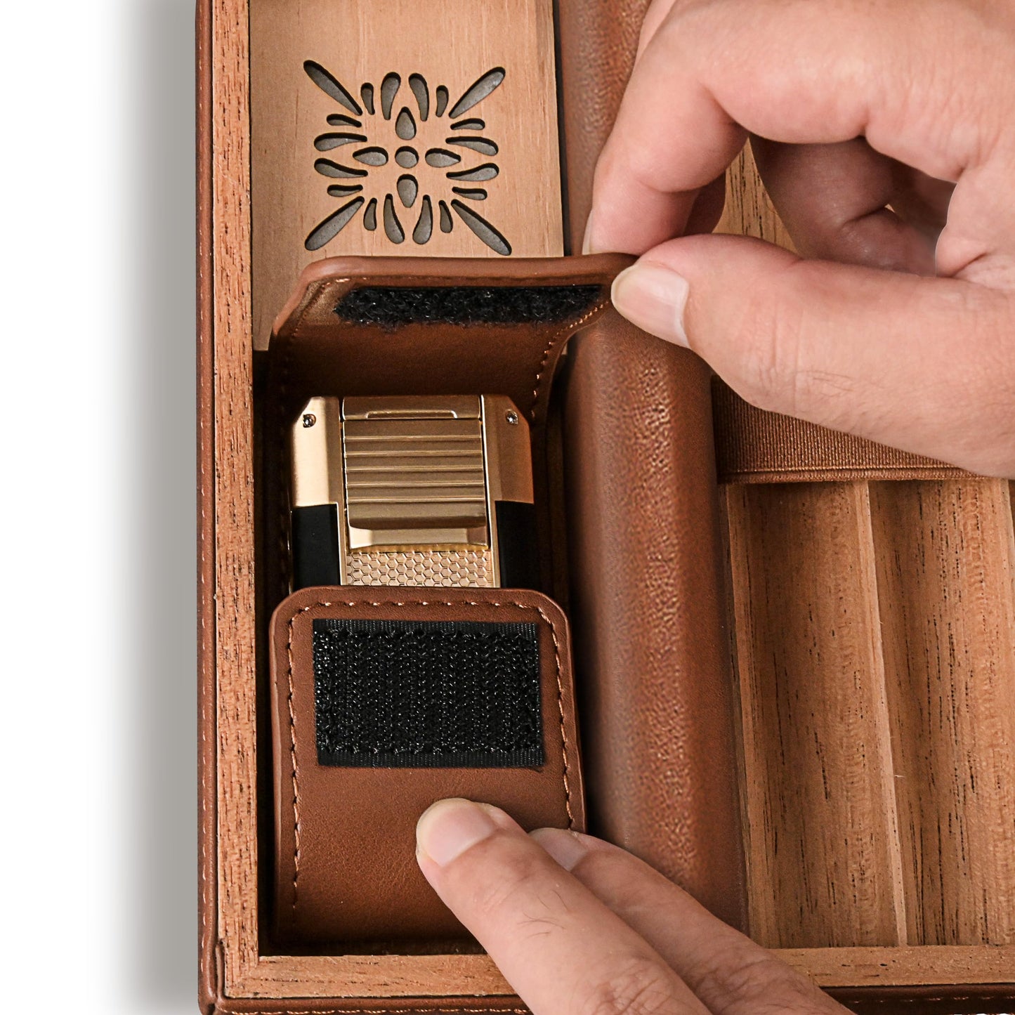 Cigarol Double Opening Travel Cigar Humidor, Leather Cigar Case with Cedar Wood Lining & Built-in Humidifier, Portable Cigar Storage Box, Luxury Cigar Gift for Men (Brown)