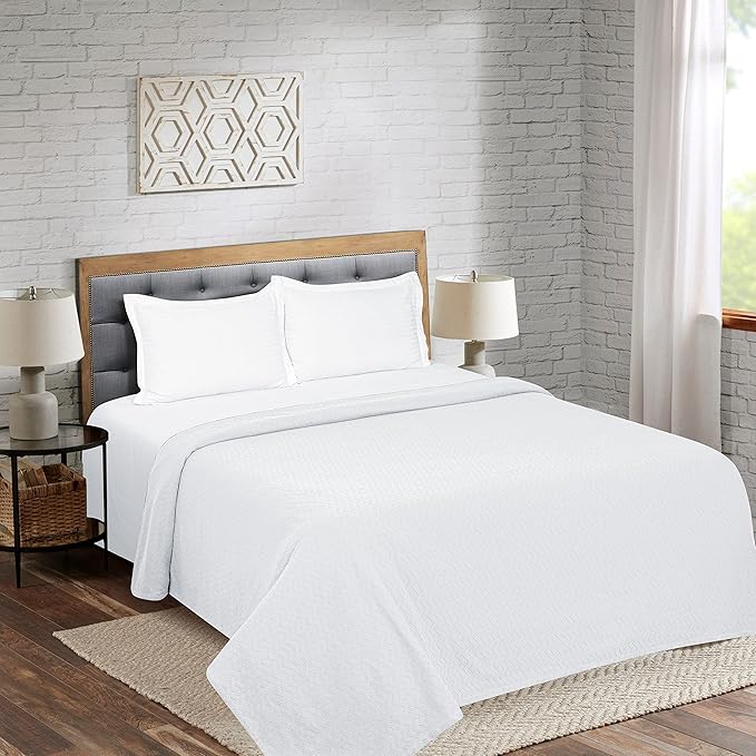 BELIZZI HOME 100% Cotton Bed Blanket, Breathable Thermal Blanket Twin Size, Soft Chevron 60 inch x90 , Perfect for Layering Any All Season, White