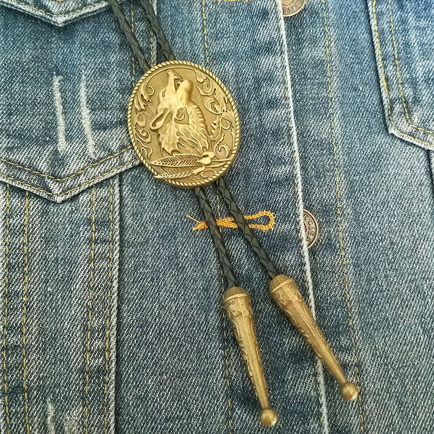 SELOVO Antique Gold Color Western Statement Wolf Shout Bolo Tie Genunie Leather Bolotie for Men