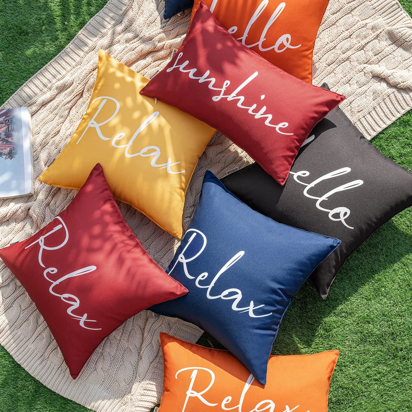 MIULEE Outdoor Waterproof Throw Pillow Covers Set of 2 Relax Decorative Outdoor Square Pillowcases for Chair Patio Garden Couch Tent Balcony Sofa Red 18x18 Inch