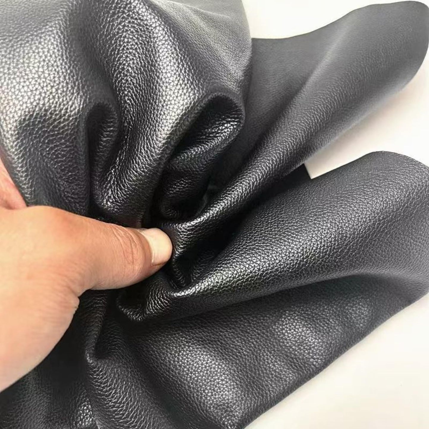Black Leather, 1.4-2.0mm Thickness for Wallets, Briefcases, Sofa & Stool, Leather Sheets for Crafting (Blacklizhiwen20×40"