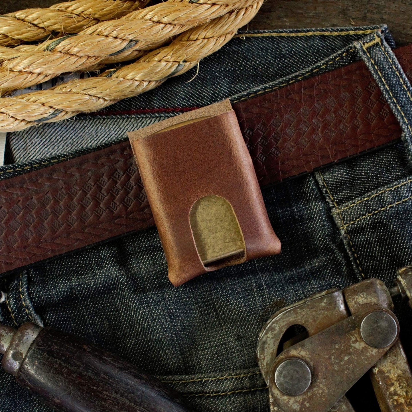 American Bench Craft Leather Lighter Pouch - Belt Case for Zippo Lighter - Black