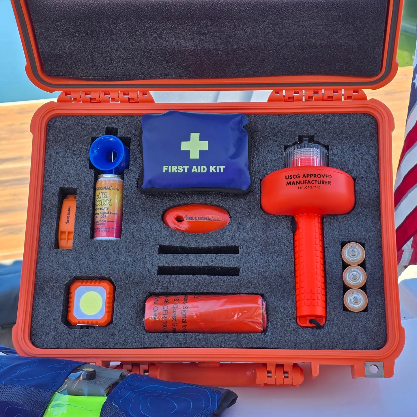 Sirius Signal MK-1001 Boating Safety Hard Case Kit - USCG Approved