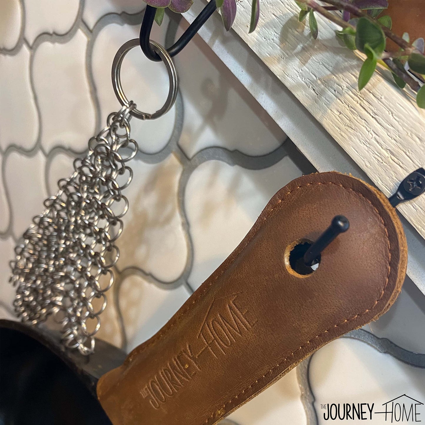 The Journey Home Cast Iron Skillet Handle Covers - Cast Iron Handle Cover w/Metal Scrubber - Heat Resistant Leather Pan Handle w/Hole - Cast Iron Accessories - Gift Sets for Men - Chainmail Scrubber