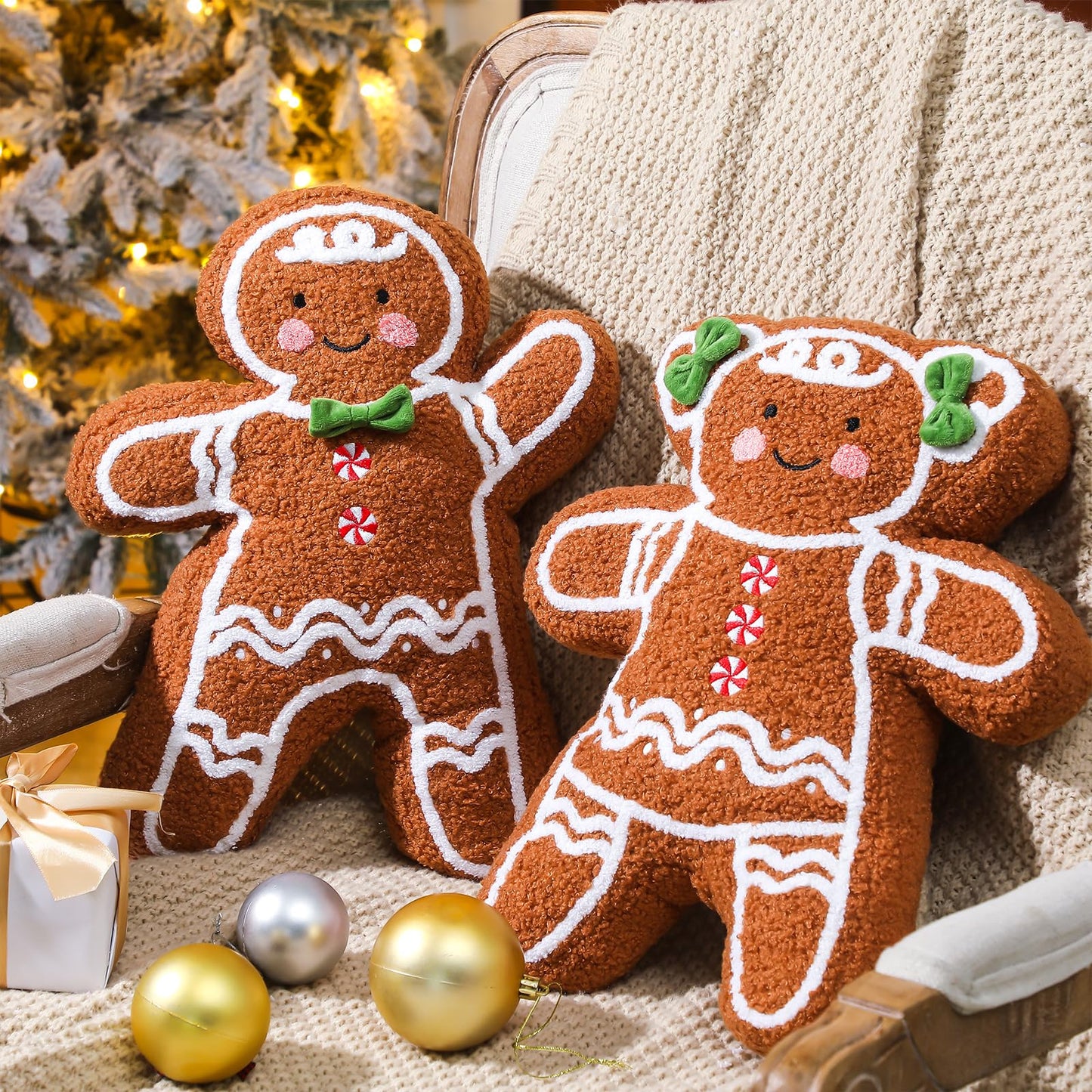 Burbell 2 Pack Gingerbread Couple Throw Pillows 12.5 x 15 Inch Christmas Plush Pillows Soft Sherpa Gingerbread Man Woman Dolls for Holiday Party Cushion Bed Room Decorative Xmas Gift