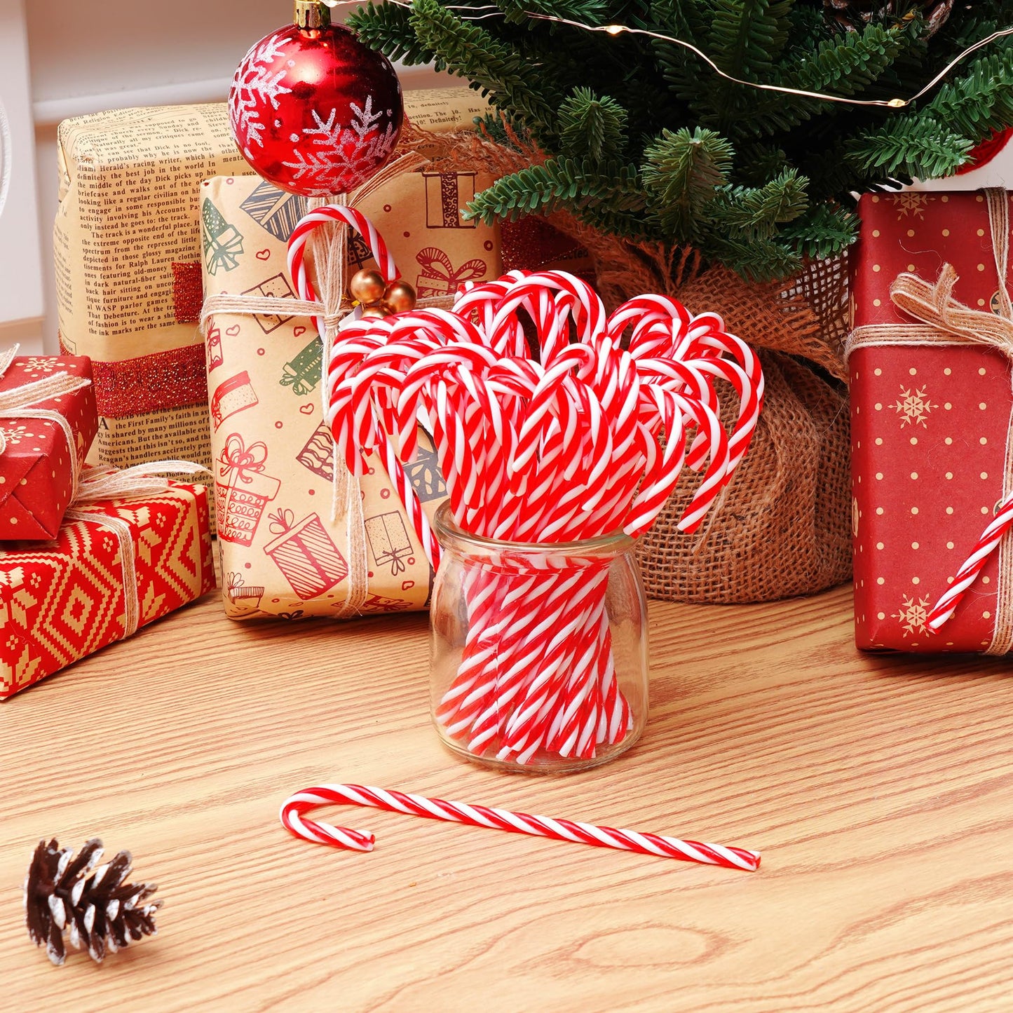 Jmkcoz 100 Pcs Christmas Plastic Candy Cane Christmas Tree Hanging Ornament Twisted Crutch Candy Canes for Xmas Gift Holiday Decoration Party Favor (100, Red and White)