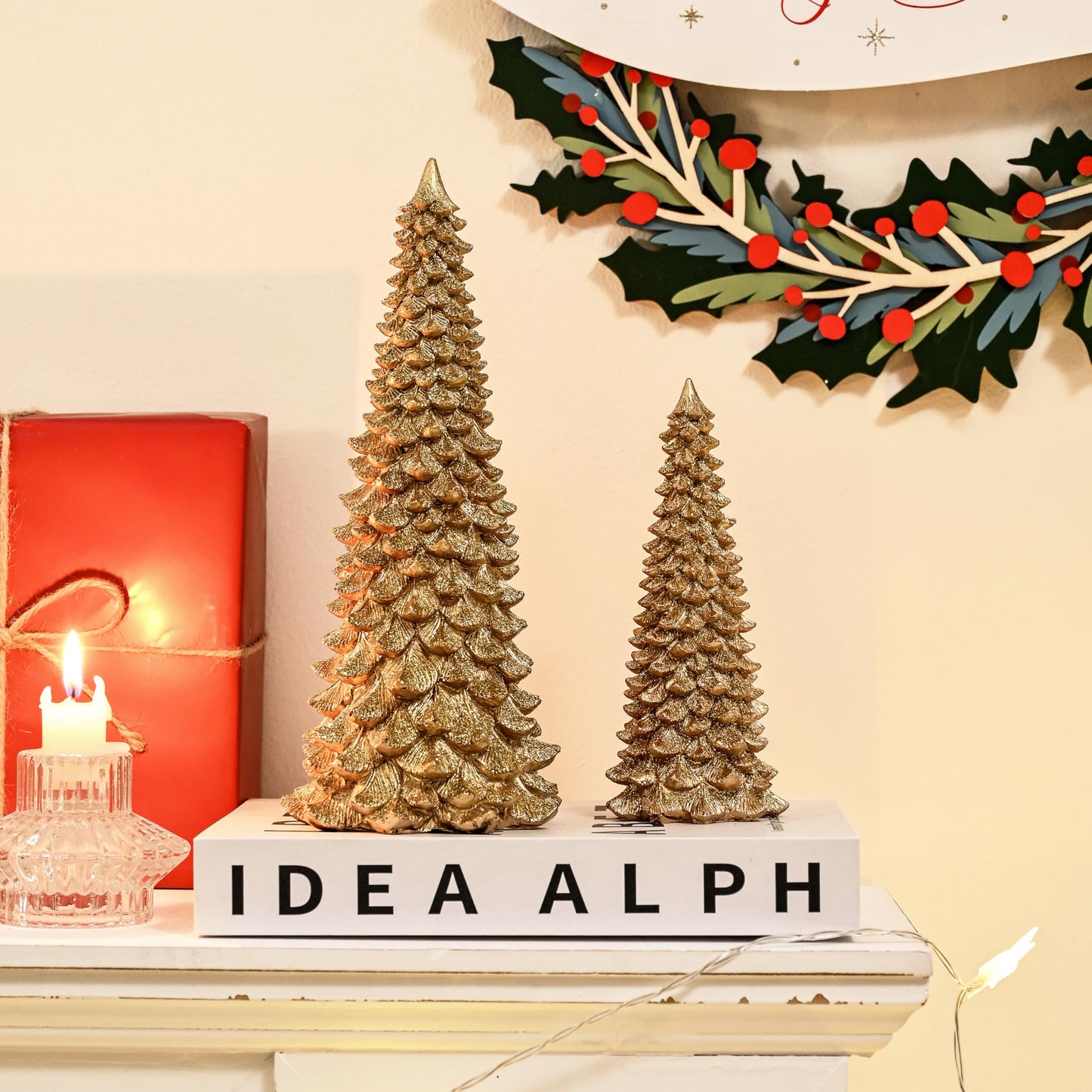 AOMOONOA Gold Christmas Tree Figurines, 2Pcs Resin Glitter Christmas Tree for Tabletop Decoration, Small Christmas Trees Set, Decorative Xmas Trees for Christmas Mantel Indoor Home Decor
