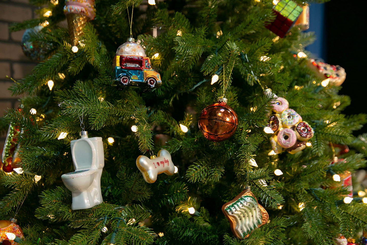 Party Rock | Lizard on Candycane Glass Ornament | X-Mas Collection