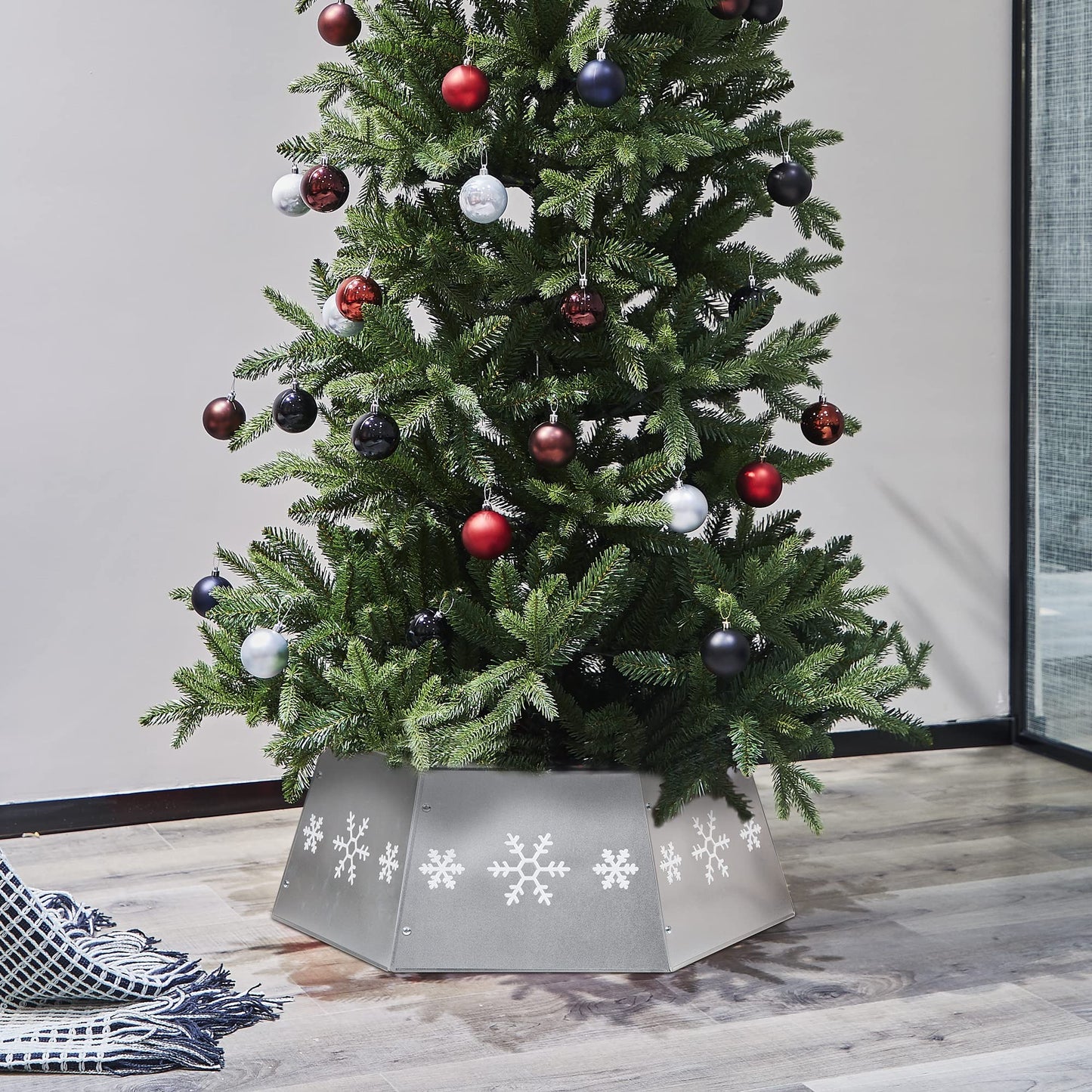 FORUP Metal Christmas Tree Ring with Printed Snowflake, Tree Skirt Base Stand for Tree Decorations (Silver)