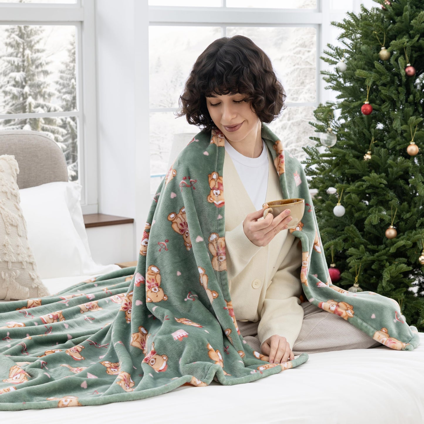 Sushing Christmas Printed Fleece Throw, Soft Plush Warm Festive, Cozy Couch Decor, 60"× 70", Teddy Bears