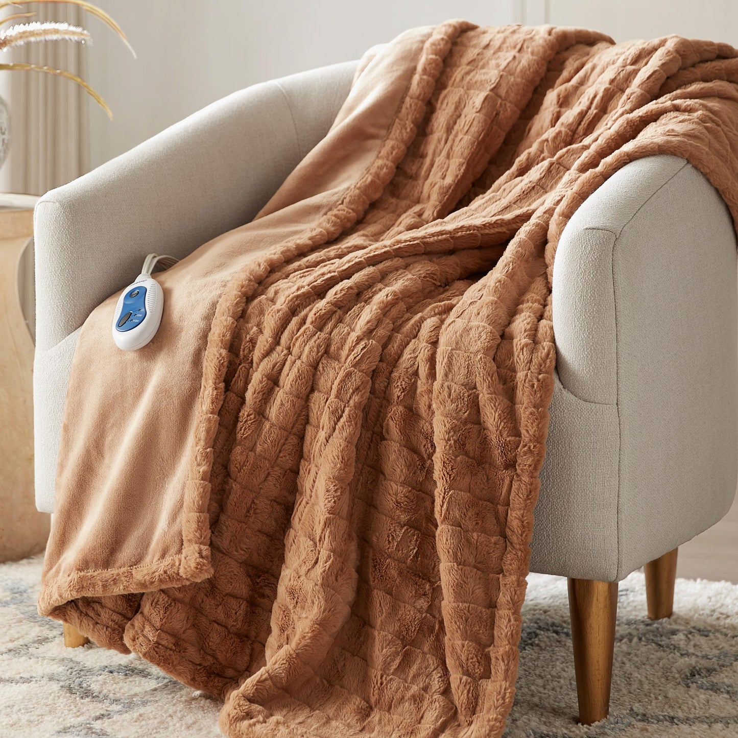 Beautyrest Zuri Reversible Faux Fur to Mink Electric Blanket, Auto Shut Off, Virtually Zero EMF, Multi Heat Setting, UL Certified, Machine Washable, Natural Marble Throw 50x70