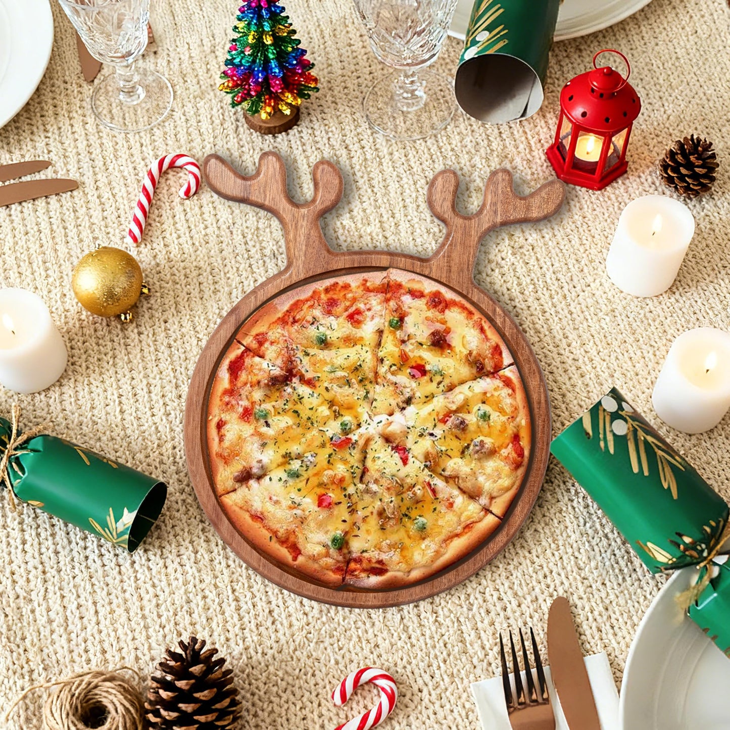 AUNECY Christmas Elegant Reindeer-Shaped Acacia Wood Serving Platter, Decorative Charcuterie Board for Fruits, Snacks, and Cheese, Festive Holiday Kitchen Decor and Ideal Gift for Home Entertaining