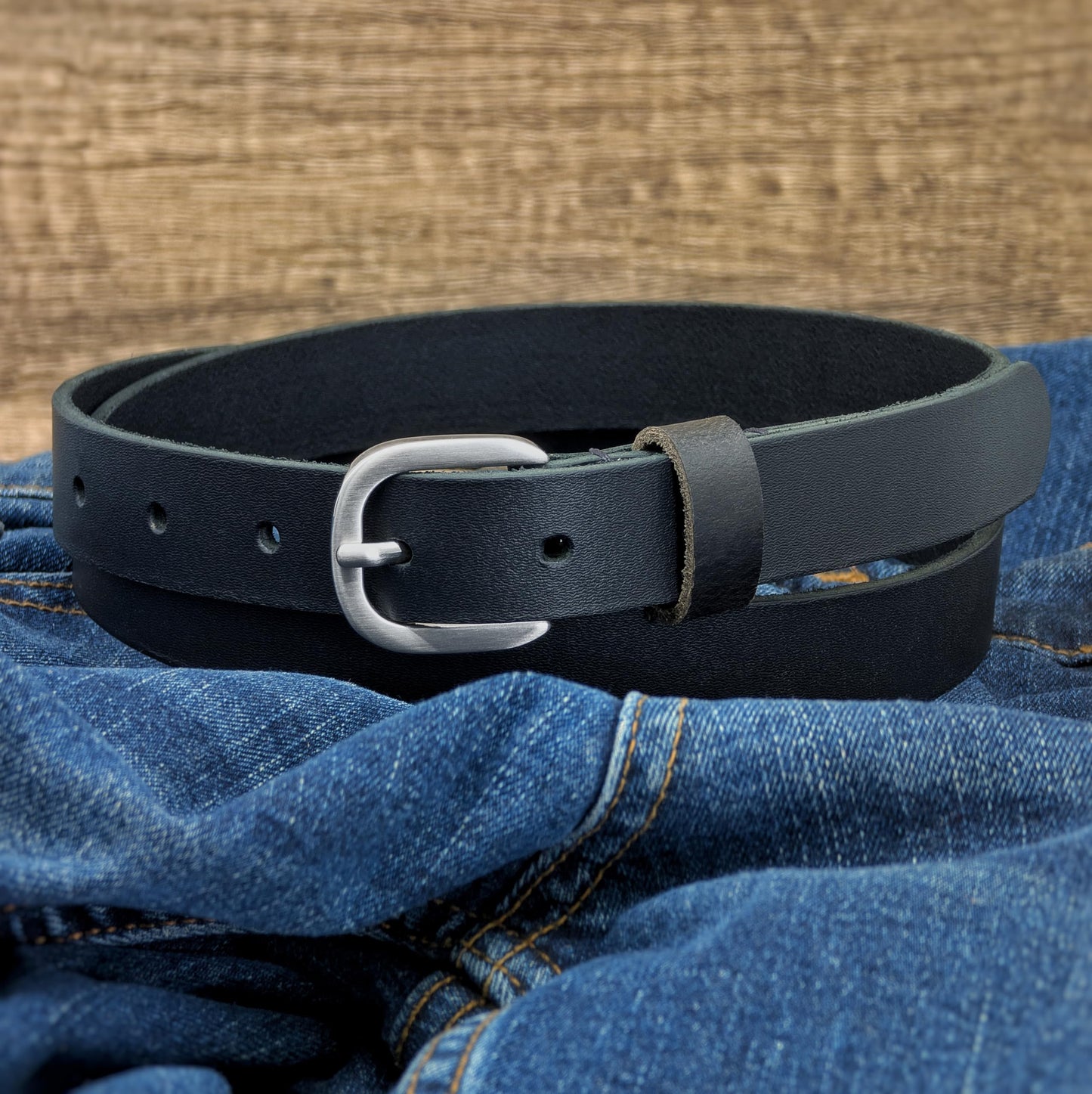 Ashford Ridge 25mm Full Grain Leather Belt - Black Small