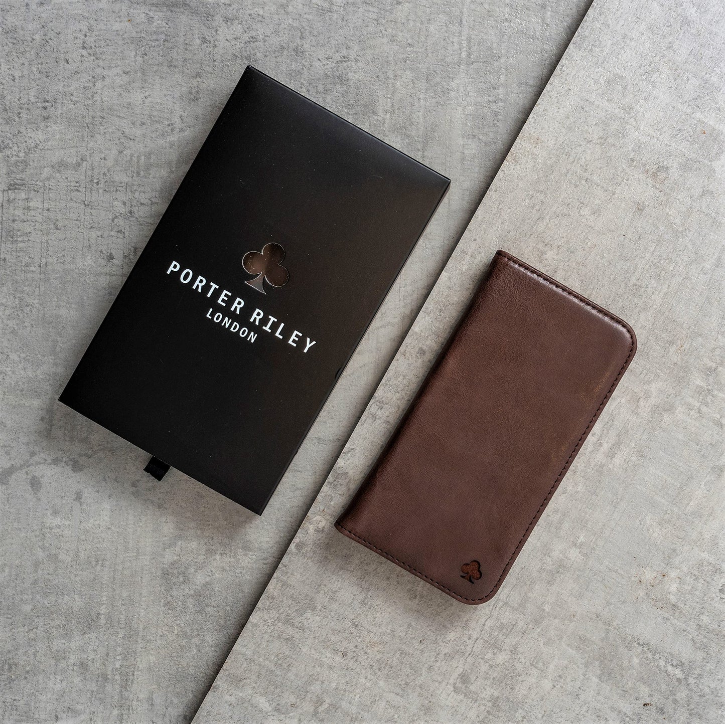 Porter Riley - Leather Case for Samsung Galaxy S21. Premium Genuine Leather Stand Case/Wallet/Cover (Chocolate Brown)