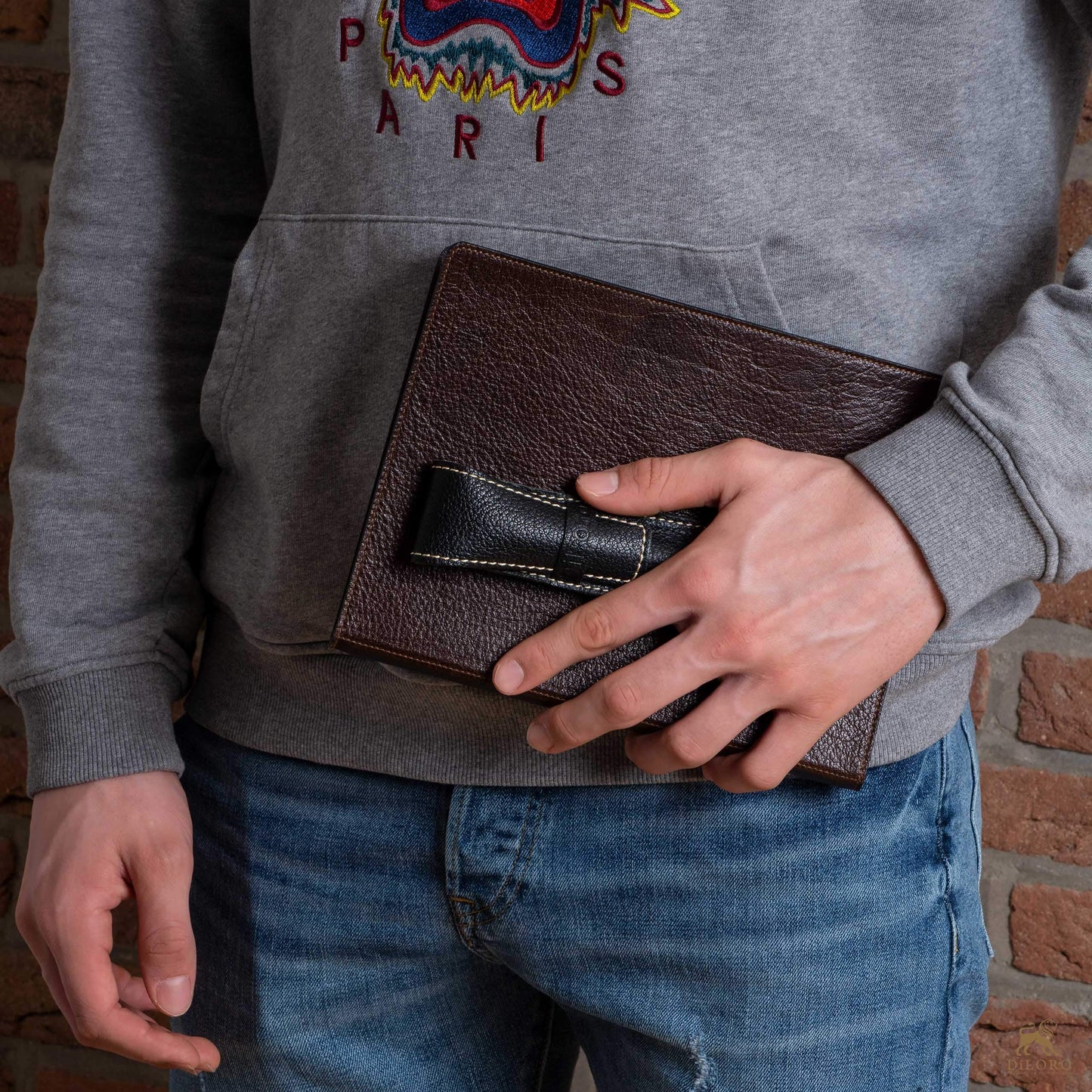 DiLoro Full Grain Thick Genuine Single Leather Pen Case Holder Pouch Pen Protector Pencil pencase (Buffalo Brown)